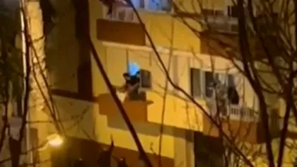 VIDEO 4 oameni au ocupat abuziv un apartament și l-au înjunghiat pe proprietar...