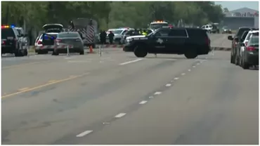 O masina a intrat intentionat in pietonii dintro statie de autobuz in Texas Cel putin 7 morti si mai multi raniti