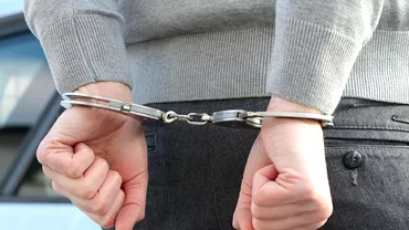 Un tanar anchetat pentru furt a fugit din arestul unei sectii de politie din Capitala A fost prins dupa o ora
