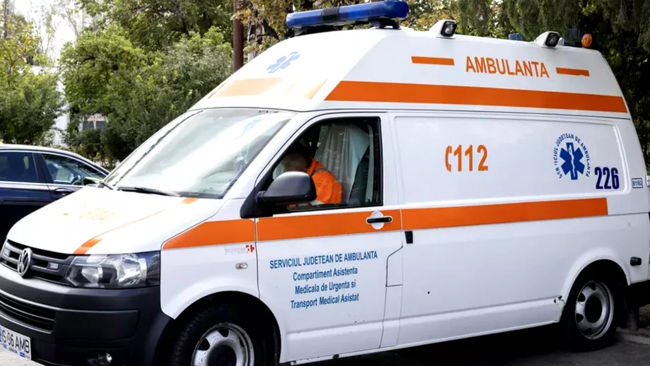 Un copil de 12 ani a murit dupa ce i sa facut rau pe teren Ambulanta a sosit fara medic