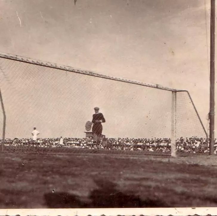 Fotografii rare din fotbal. Iulie 1934: Ripensia Timișoara (România) - SK Admira Wien (Austria) 4-6 (1-4) pe arena „Electrica”