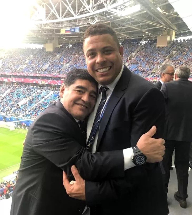 Ronaldo şi Maradona, imaginea turneului! Cum au fost surprinsi cei doi