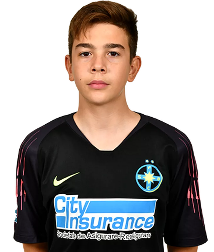 Alex Maxim, portarul de 14 ani al FCSB