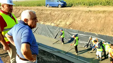 Petre Daea din lanul de porumb Iata ce inseamna solul Romaniei Ministrul promite milioane de hectare irigabile