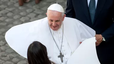 Papa Francisc scos din minti de o femeie care a cerut binecuvantare pentru bebelusul ei Miam pierdut rabdarea