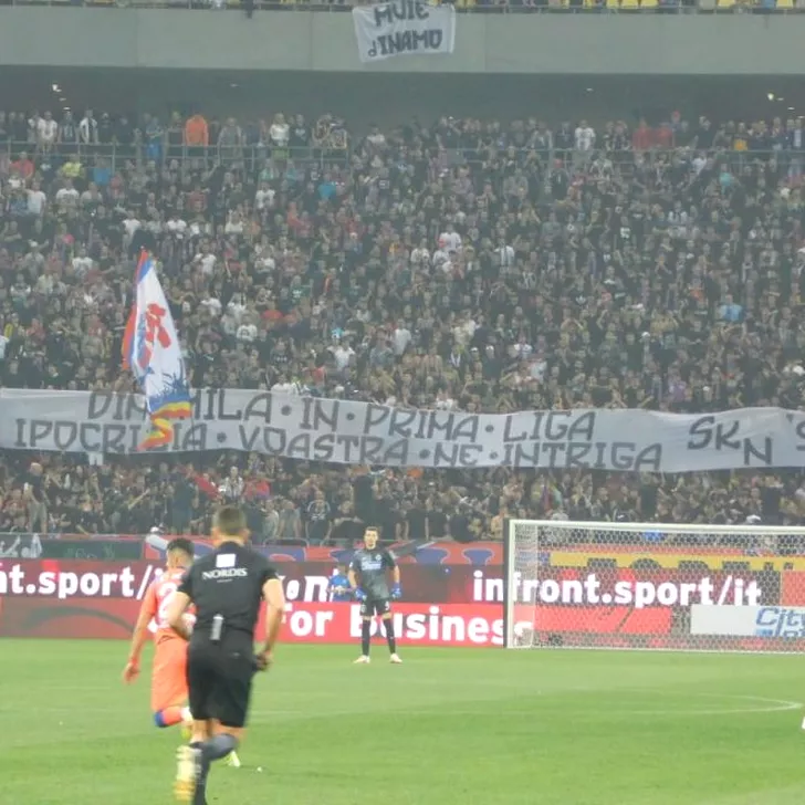 Mesajul galeriei FCSB: „Din milă în prima ligă/Ipocrizia voastră ne intrigă”