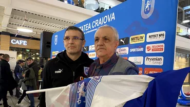 Eugen Neagoe si jucatorii Universitatii Craiova intalnire cu fanii inaintea derbyului cu FCSB Ar fi un cadou frumos Foto