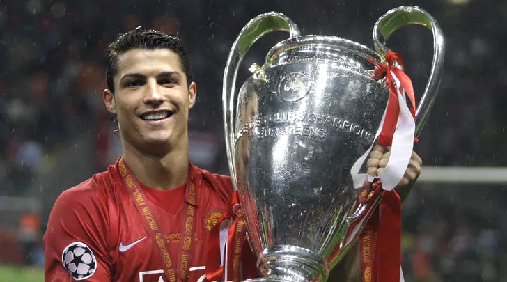 Ronaldo, gest incredibil după ce a câștigat Liga Campionilor în 2008! Ronaldo și trofeul UCL la United