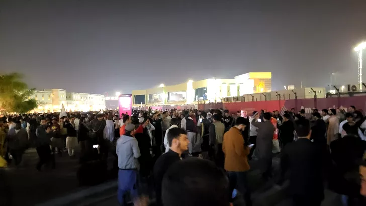 O mulţime de oameni în Centrul Istoric din Doha. Sursa: Fanatik