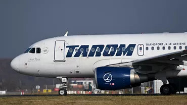 Compania TAROM surpriza pentru toti calatorii de Ziua Nationala a Romaniei Cadoul primit la bord de fiecare pasager