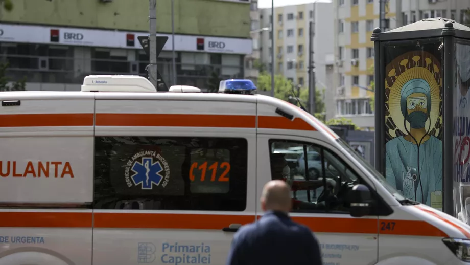 Un barbat a murit pe strada la Slatina dupa ce sar fi inecat cu mancare Martorii nu au putut face nimic