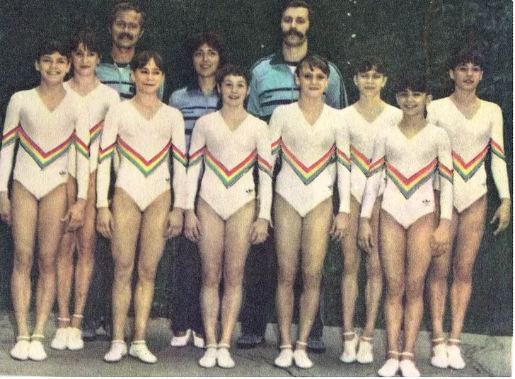 Echipa României de la JO 1984 și antrenorii Adrian Goreac, Maria Cosma și Octavian Bellu