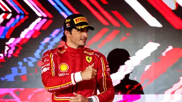 Nebunie in Australia Carlos Sainz castiga in timp ce Max Verstappen abandoneaza pentru prima data in 2 ani Video
