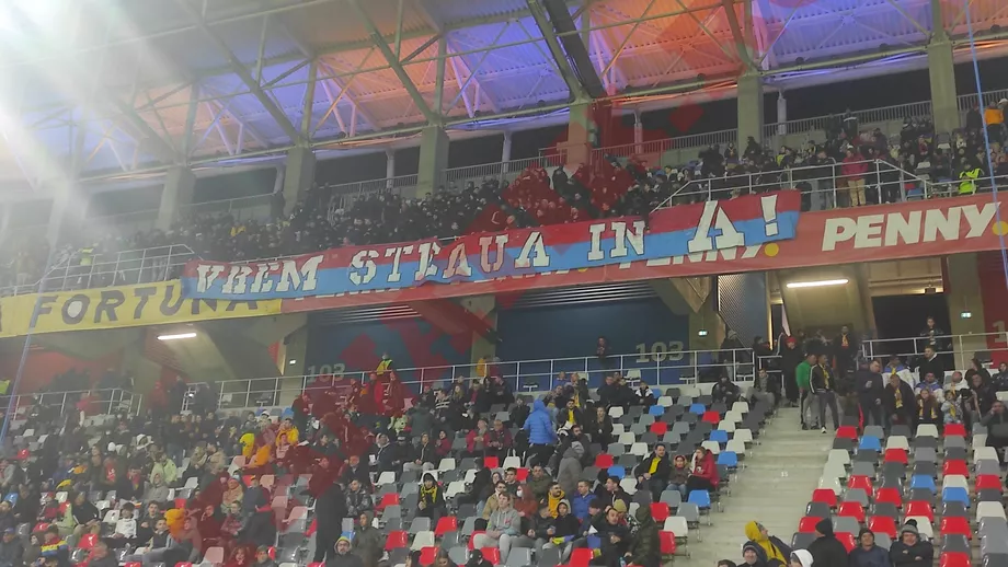Peluza Sud Steaua sia facut simtita prezenta inainte de Romania  Grecia Vrem in A Injuraturi pentru Nita Tanase si Tavi Popescu Video exclusiv