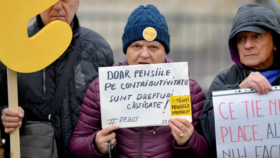 Pensiile speciale amendate de Comisia Europeana Critici dure de la Bruxelles Romania e amenintata cu blocarea banilor din PNRR