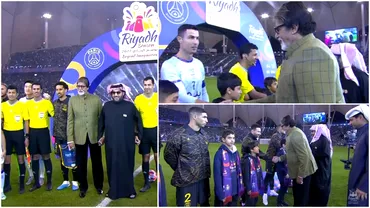 Cine a fost invitatul de lux care a dat mana cu Messi si Ronaldo Un actor de la Bollywood a creat valva pe Twitter Video