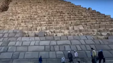 Scandal urias in Egipt din cauza piramidelor de pe Platoul Gizeh Tot ce lipsea e sa le placheze cu granit O absurditate