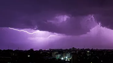Ciclonul din Mediterana aduce furtuni si vijelii in Romania Sefa ANM Posibil sa crestem gradul de agravare