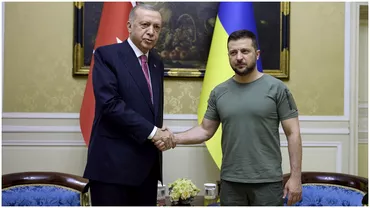 Razboi in Ucraina ziua 744 Liderul Kievului se va intalni cu Recep Erdogan in Turcia Rusia reactioneaza dupa ce ar fi incercat sa il ucida pe Zelenski in bombardamentul din Odesa