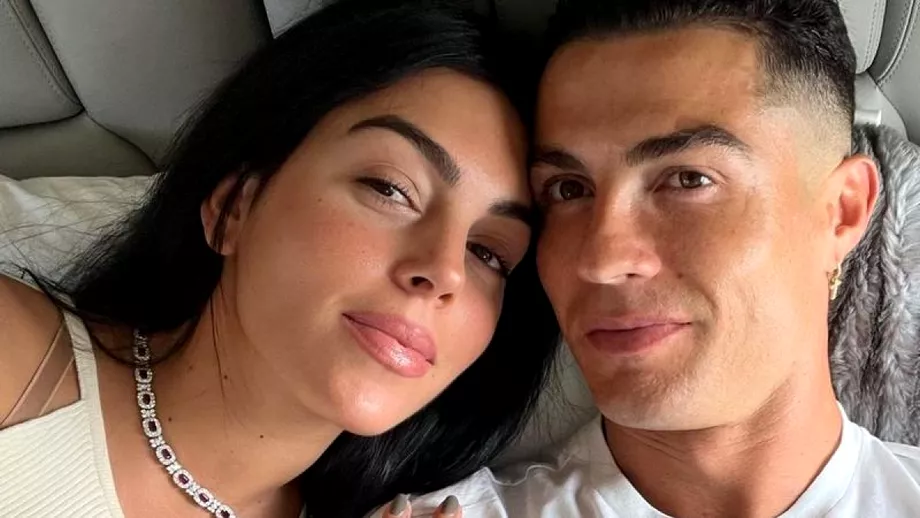 Cristiano Ronaldo cadou extravagant de Craciun din partea Georginei Rodriguez Surpriza de sute de mii de dolari Multumesc iubirea mea Video
