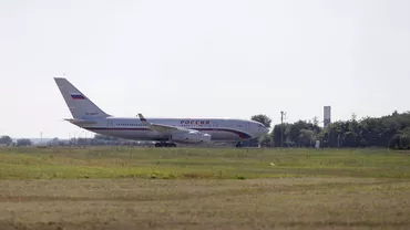 Probleme pentru cei 40 de diplomati rusi expulzati de Romania Avionul trimis de Moscova cinci ore intarziere la decolare
