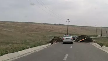 Baricada pe un drum din Botosani Primarul revoltat ca soseaua este distrusa de camionagii