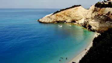 Plaja din Grecia iubita de multi romani care ascunde un pericol Mare atentie