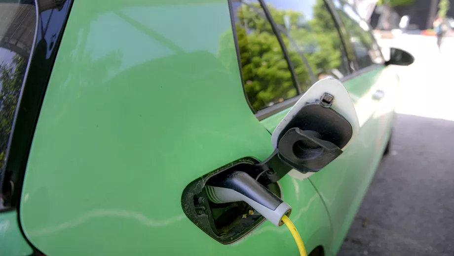 Vesti proaste pentru proprietarii de masini electrice Cu cat se scumpeste incarcarea