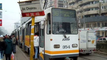 Accident grav in Capitala Un tramvai a deraiat si a lovit doua masini Care este cauza