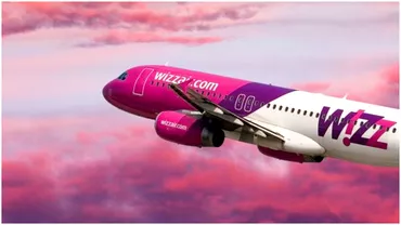 Ce a facut un roman in timpul zborului in toaleta unui avion Wizz Air Pasagerilor nu lea venit sa creada stewardesele au intervenit imediat