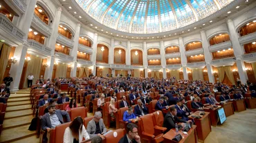 Camera Deputatilor a votat cresterea salariilor primarilor si viceprimarilor USR va ataca la CCR legea Update