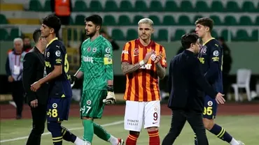 Noi momente uluitoare in Turcia Supercupa intrerupta in minutul 2 dupa ce Fenerbahce a parasit terenul Video