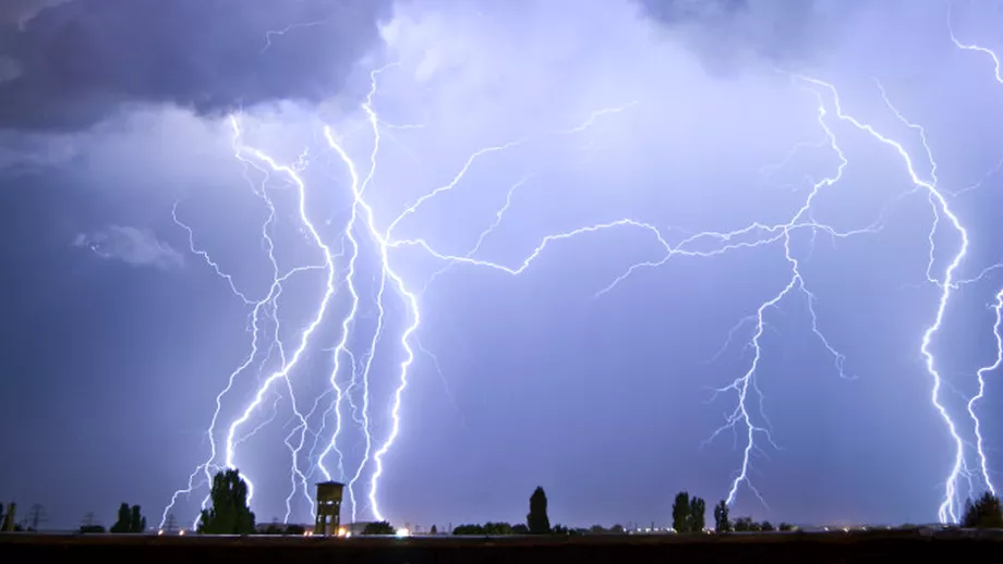 ANM a anuntat furtuna electrica in Romania Prognoza meteo pentru sambata si duminica