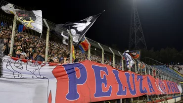 Peluza Nord FCSB reactie dupa ce Dan Petrescu a injurat Steaua Near fi usor sa il jignim A pupat steagul Rapidului din convingere