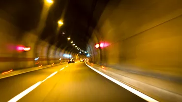 Este cel mai lung tunel rutier din Romania Are 900 de metri lungime si la constructia lui au murit mai multi oameni
