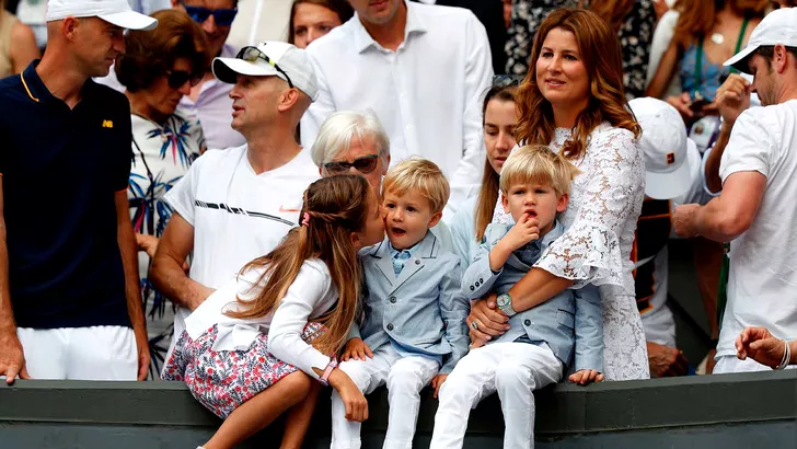 Copiii lui Roger Federer alături de soţia sa Mirka la turneul de la Wimbledon