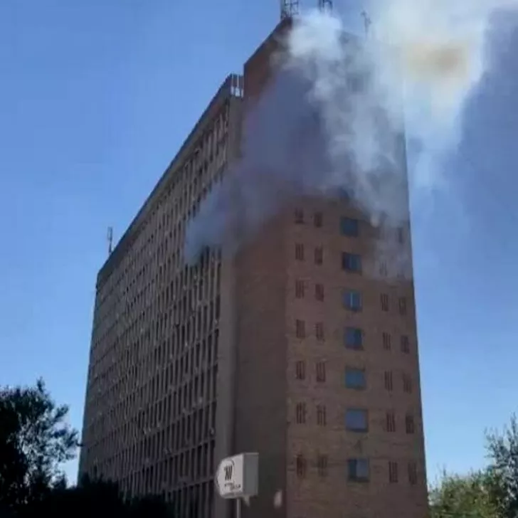 Un incendiu puternic s-a produs la sediul Agenției Naționale de Cadastru din București