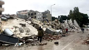 Un fost antrenor al FCSB a pierdut totul dupa cutremurele din Turcia Pe strazi sunt mormane de moloz sange si miroase ingrozitor a cadavre