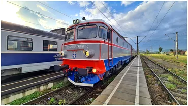 Imaginile groazei intrun tren CFR Cat a platit un barbat ca sa calatoreasca in asemenea conditii pe ruta Constanta  Bucuresti