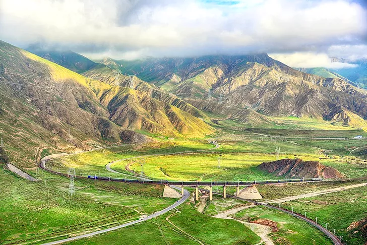 Calea ferată Qinghai-Tibet, China