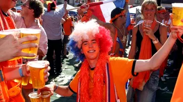 Veste uriasa pentru fanii care vor participa la Cupa Mondiala din Qatar Au primit liber la bere cu alcool cate 4 ore pe zi
