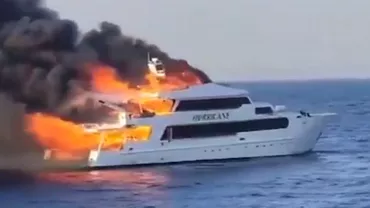 O ambarcatiune turistica a luat foc in largul Marii Rosii in Egipt Dintre 29 de pasageri trei au disparut