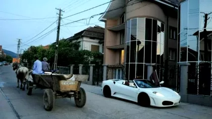Cel mai bogat sat din România, unde Ferrari-ul e considerat „vechitură”. Puțini români...