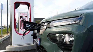Vanzarile de masini electrice in scadere pe piata UE Benzina scoate din priza mobilitatea verde