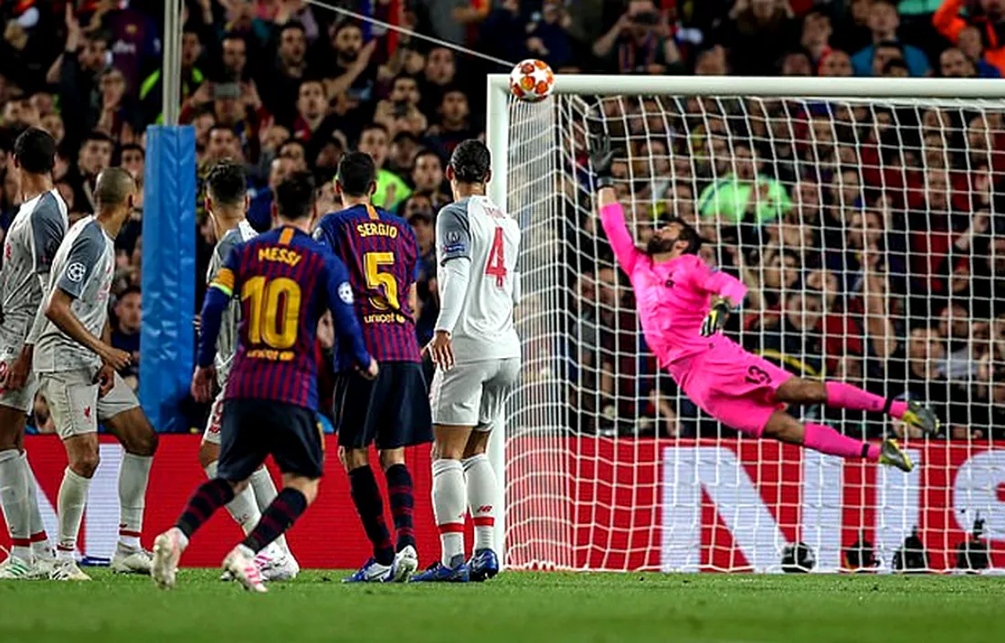 Broom Play with needle Leo Messi, golul sezonului 2018-2019 în UEFA Champions League