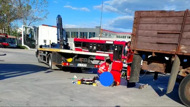 Accident bizar in Ramnicu Valcea Cum sia gasit sfarsitul un barbat care voia sa tracteze o masina