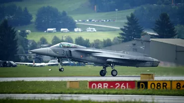 Gripen avionul multirol suedez care ar putea face diferenta in Ucraina Mai avantajos decat F16