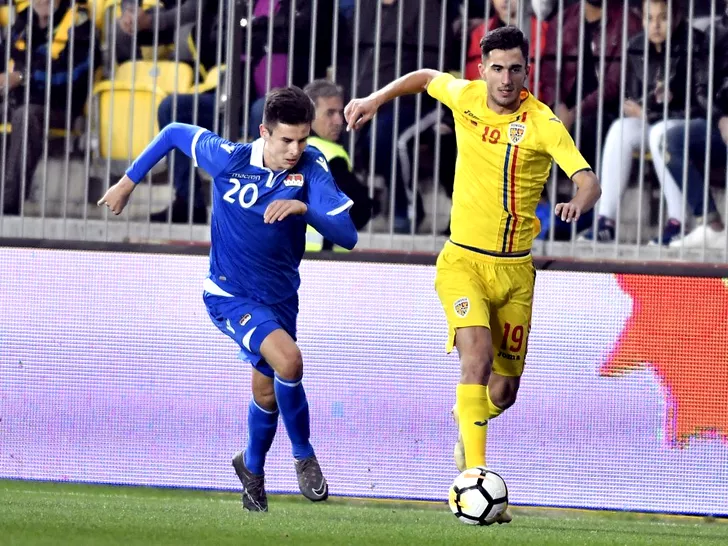 Andrei Ivan trece de un adverat în meciul dintre România și Liechteinstein, din calificările pentru Euro 2019 rezervat naționalelor U21