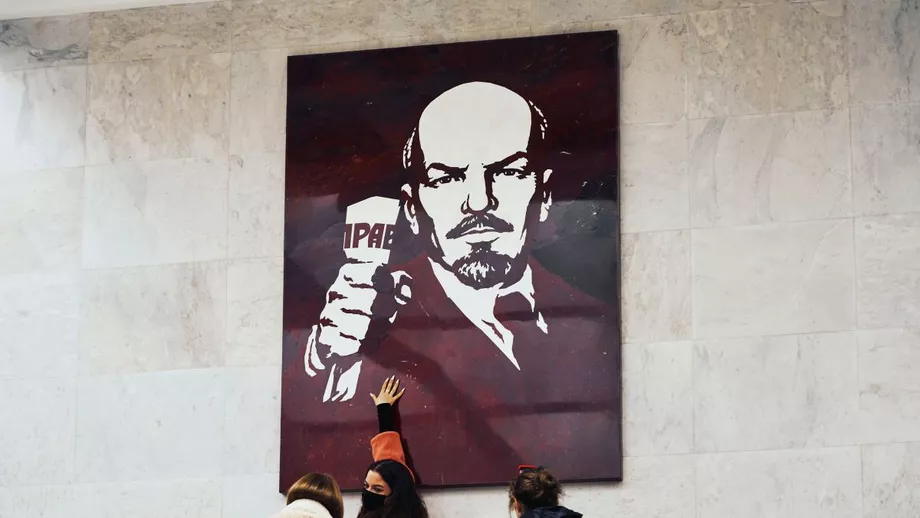 Boala rusinoasa de care ar fi suferit Lenin Expertii spun ca nu atacurile cerebrale lau omorat