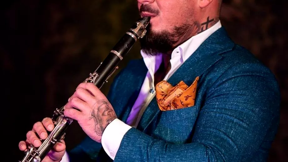 Celebru saxofonist din Romania transformare radicala Ma simt bine in pielea mea